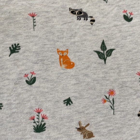 TWIK | Long sleeves V-neck tee. Cute animal patterns. Size XS. - Picture 5 of 8